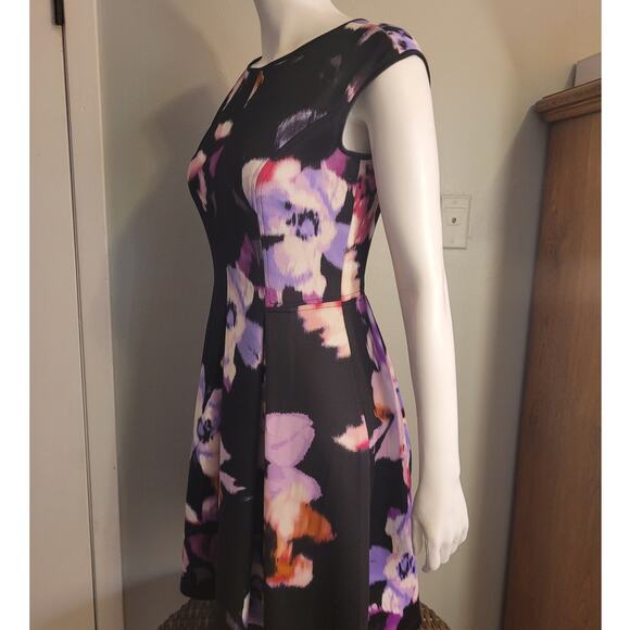 Maggy London Watercolor Floral Fit Flare Dress Romantic Coquette Old Money Sz 6 - Picture 9 of 11
